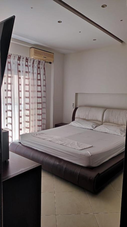 Lolu Apartment Plus Privat Parking Vlorë Exterior foto