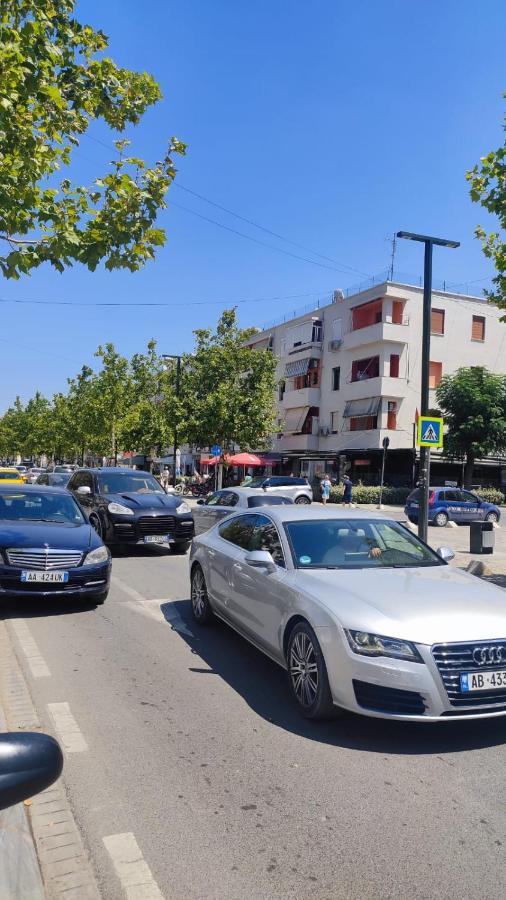 Lolu Apartment Plus Privat Parking Vlorë Exterior foto