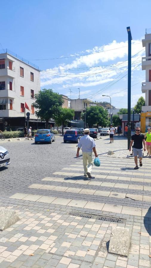 Lolu Apartment Plus Privat Parking Vlorë Exterior foto